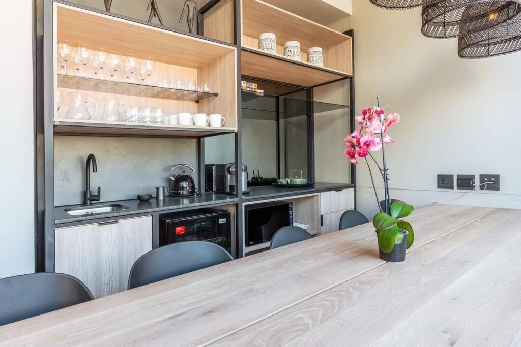 Gorgeous Designer Hideaway W/ Views At The Harri